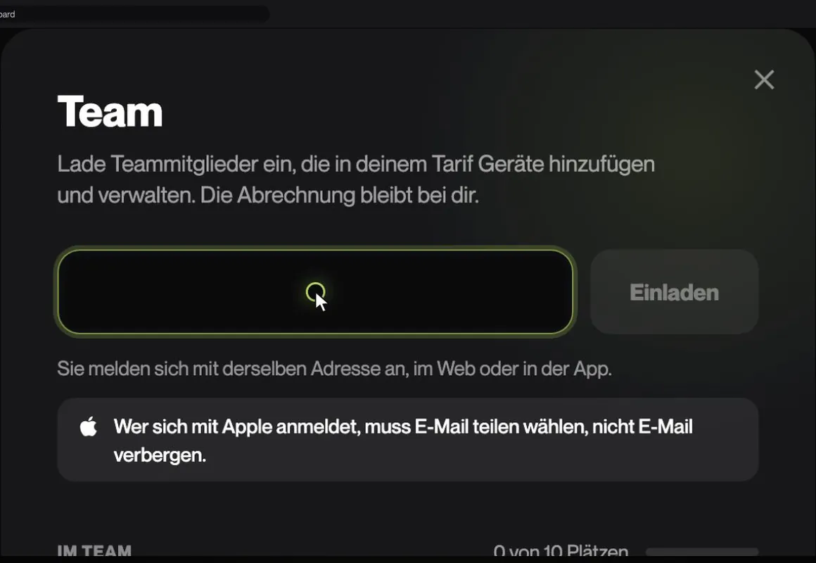 Das Fenster Team mit drei eingegebenen E-Mails
